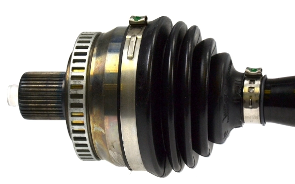 Левая полуось 302004190443 Magneti Marelli