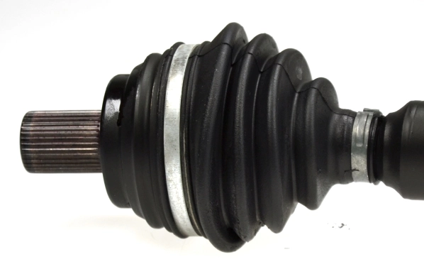 Правая полуось 302004190454 Magneti Marelli