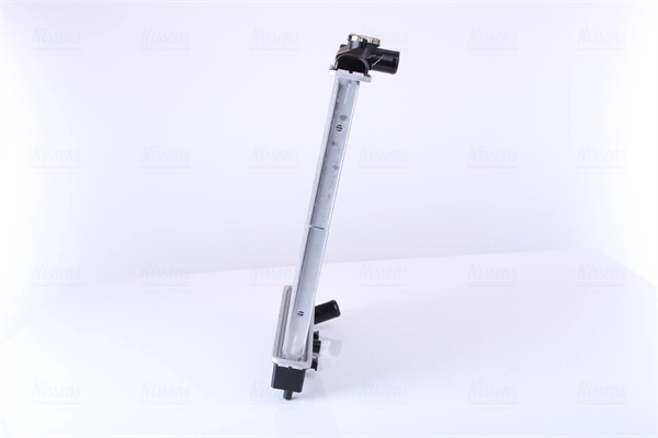 Радиатор охлаждения двигателя Nissens 63310A цена, от 65.48 USD