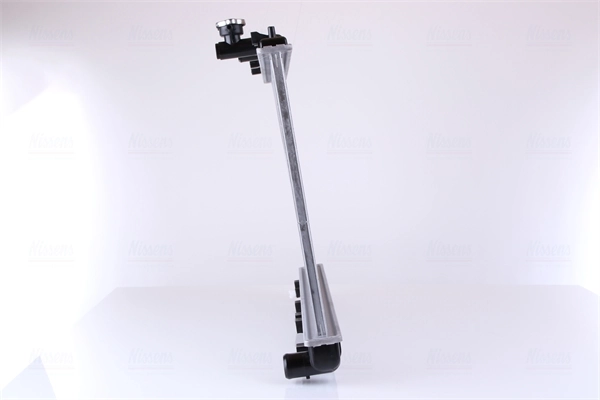 Радиатор охлаждения двигателя Nissens 67006 цена, от 95.98 USD