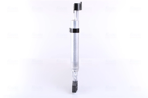 Radiador de aparelho de ar condicionado Nissan Versa N17