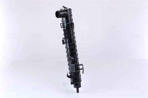 Радиатор охлаждения двигателя Nissens 63111A цена, от 63.79 USD