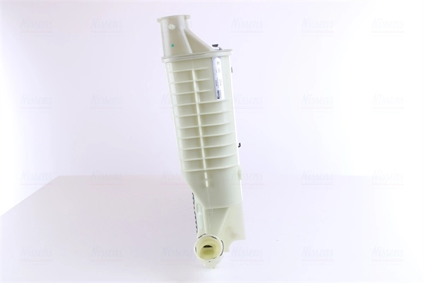 Радиатор охлаждения двигателя Nissens 61313 цена, от 52.79 USD