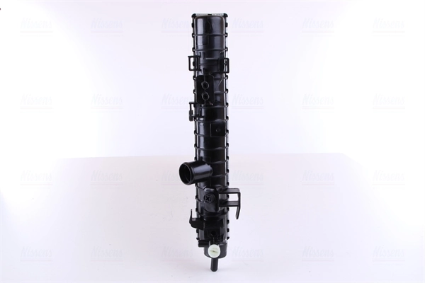 Радиатор охлаждения двигателя Nissens 63028A цена, от 66.04 USD