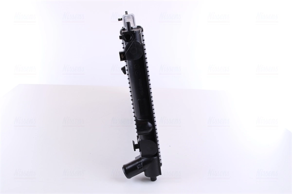Радиатор охлаждения двигателя Nissens 64822 цена, от 86.49 USD