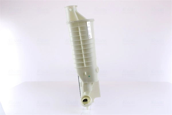 Радиатор охлаждения двигателя Nissens 63512A цена, от 45.78 USD