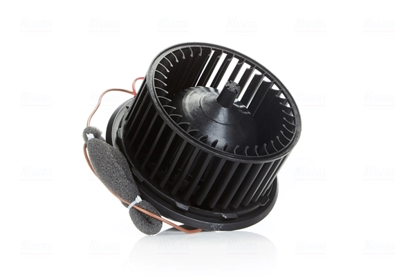 Купить 87404 Nissens Электродвигатели (электродвигатель отопителя) или розетка прицепа штепсельная