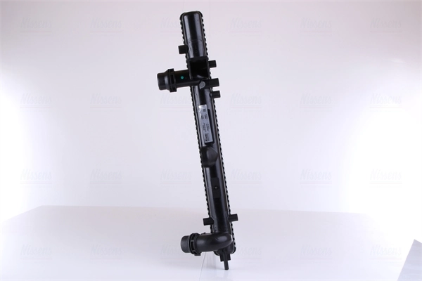 Радиатор охлаждения двигателя Nissens 67303 цена, от 100.82 USD