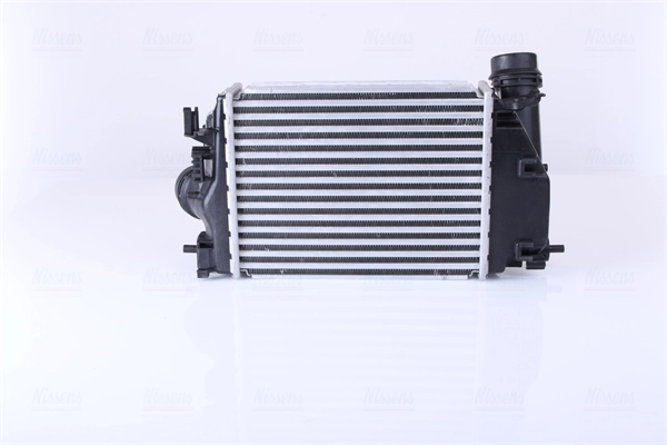 Radiador de intercooler Nissan Qashqai 2 J11