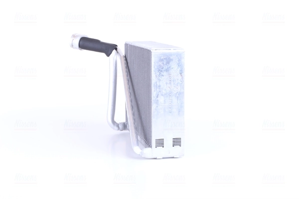 92272 Nissens Радиатор отопителя салона