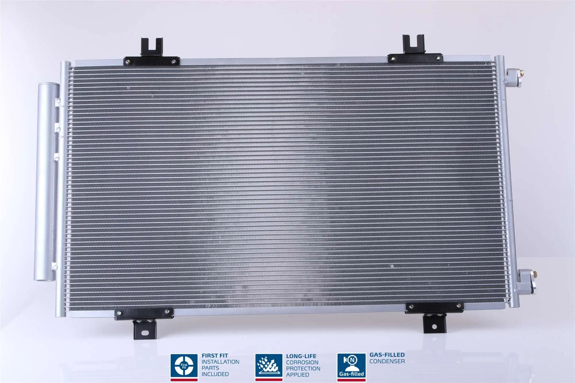Радиатор кондиционера AC830240 Maxgear
