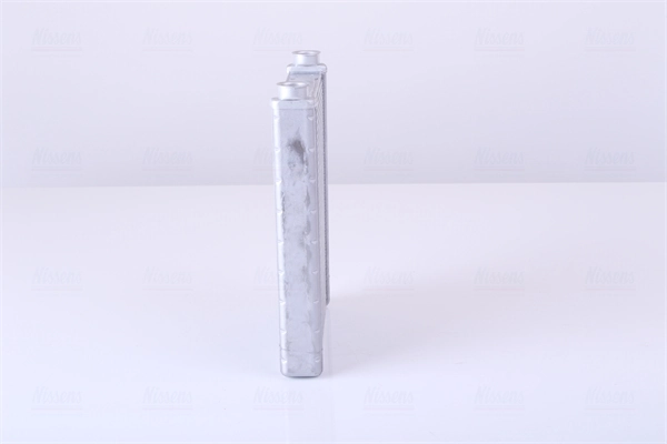 72065 Nissens Радиатор отопителя салона