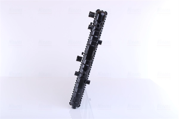 Радиатор охлаждения двигателя Nissens 67301 цена, от 49.11 USD