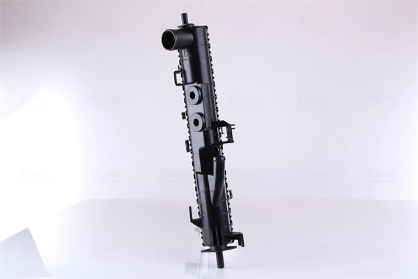 Радиатор охлаждения двигателя Nissens 63013A цена, от 64.06 USD