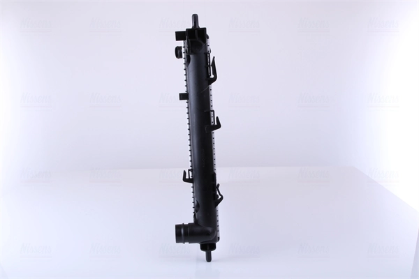 Радиатор охлаждения двигателя Nissens 67609 цена, от 50.60 USD
