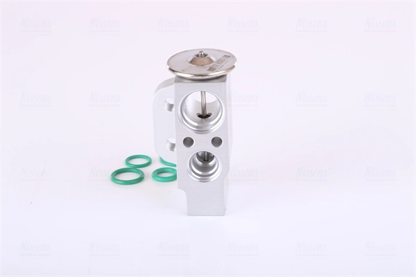 Клапан расширительный BW 8T0820679A цена, от 31.71 USD