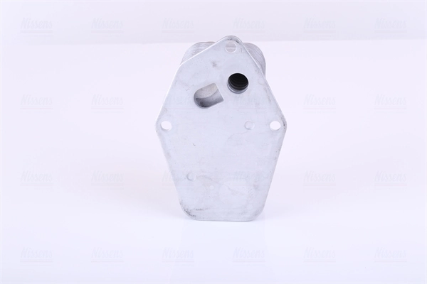 Радиатор масляный (холодильник), под фильтром Nissens 90675 цена, от 51.07 USD