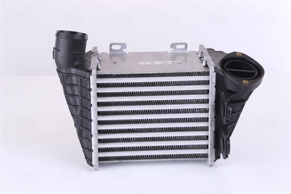 Radiador de intercooler Volkswagen Vento 1H2