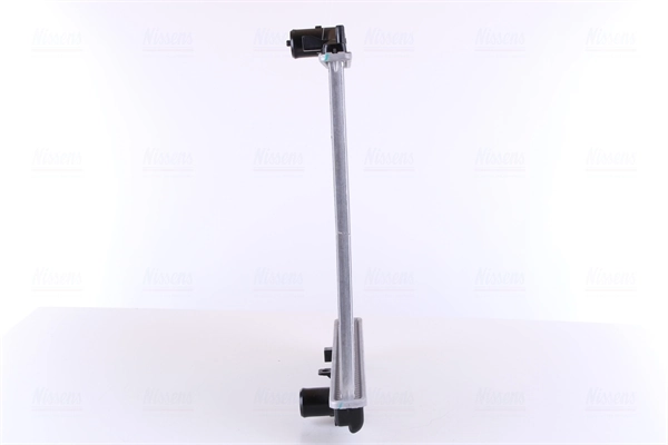 Радиатор охлаждения двигателя Nissens 67100 цена, от 60.50 USD
