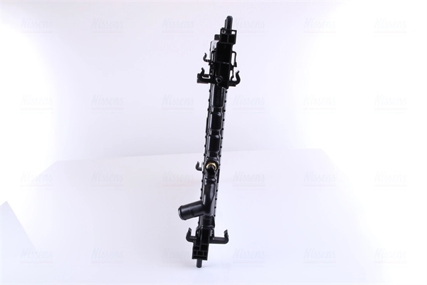 Радиатор охлаждения двигателя Nissens 61689 цена, от 48.67 USD
