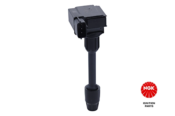 Катушка зажигания на Nissan Maxima  J30