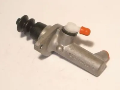 Главный цилиндр сцепления CMLA037 X2