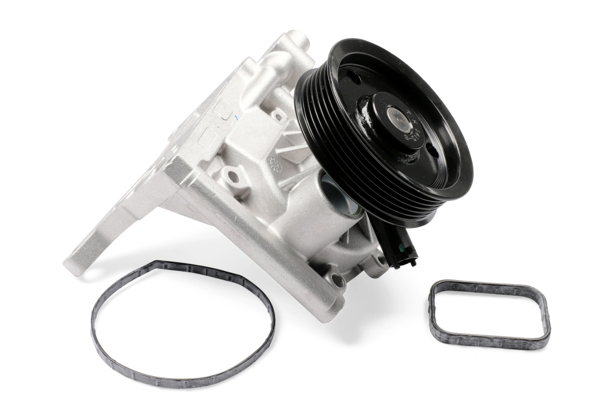 Водяной насос Опель Астра K