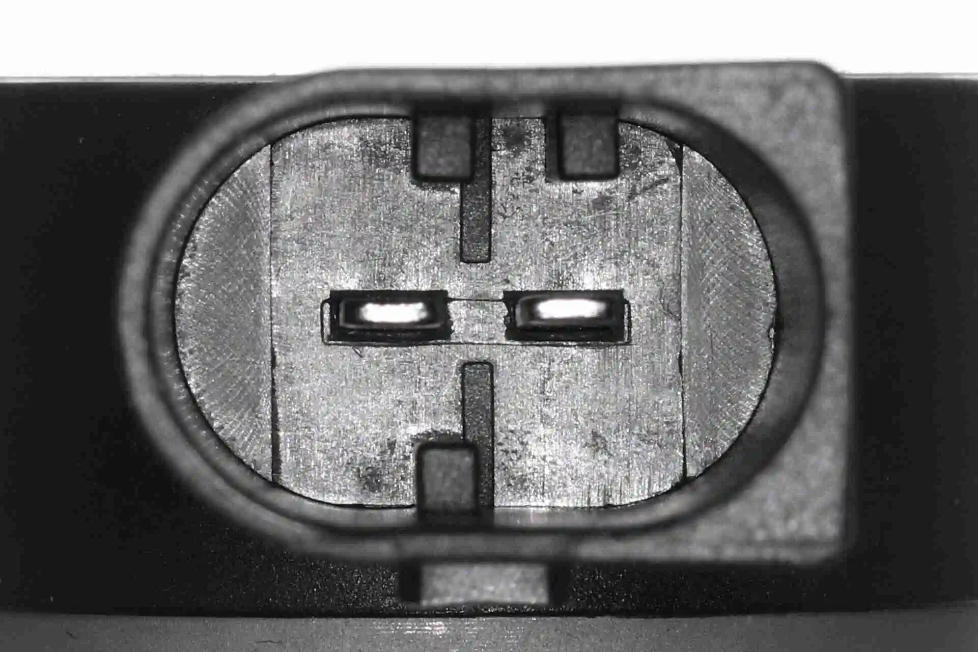 Regulador de pressão de combustível na régua de injectores Audi A3 8P1