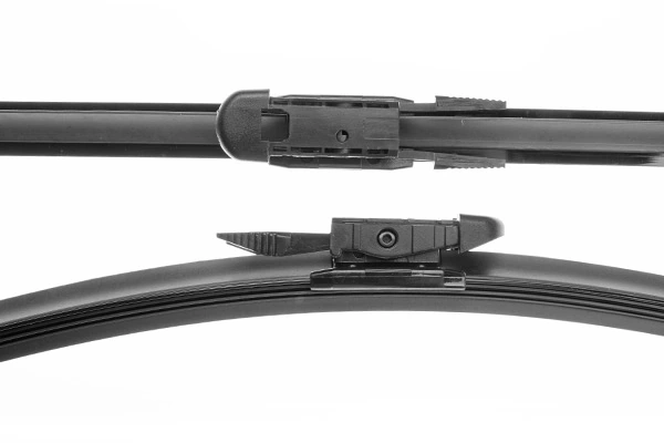 Стеклоочистители лобового стекла Polcar W2VM476V