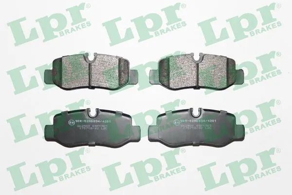 05P1905 LPR Колодки тормозные дисковые комплект