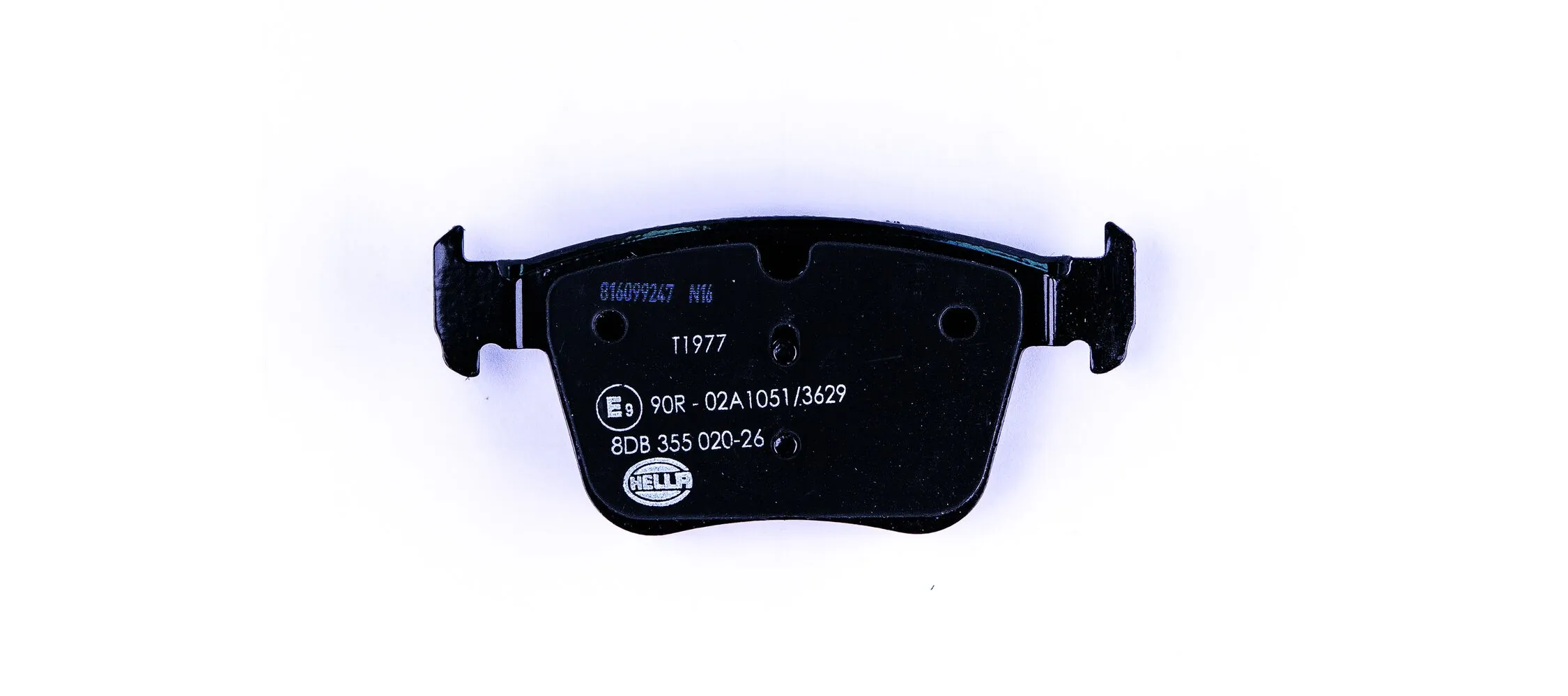 8DB355020261 HELLA Колодки тормозные дисковые комплект