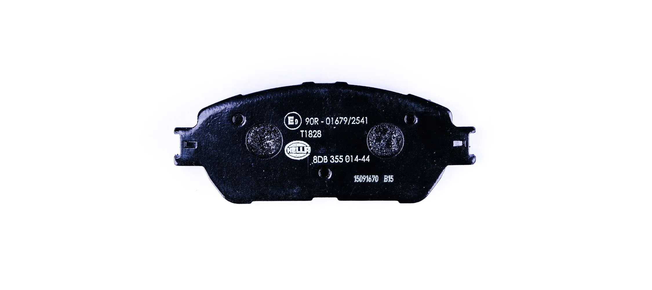 8DB355014441 HELLA Колодки передние