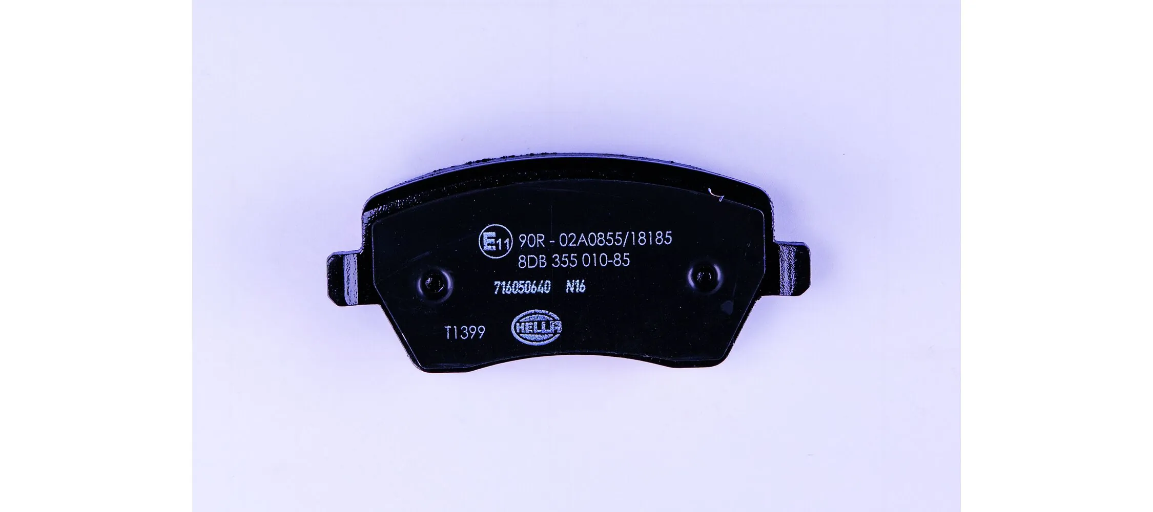 8DB355010851 HELLA Колодки передние