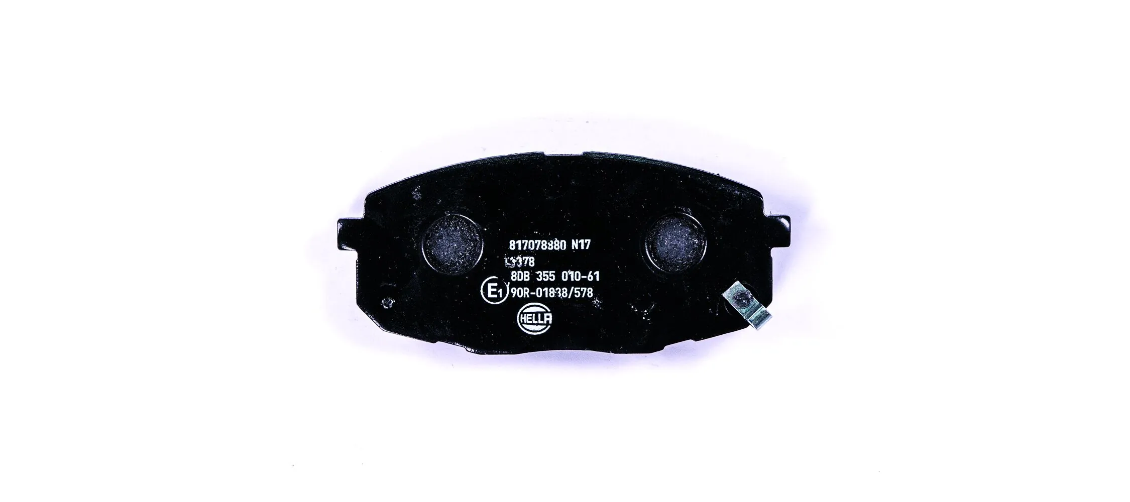 8DB355010611 HELLA Колодки передние