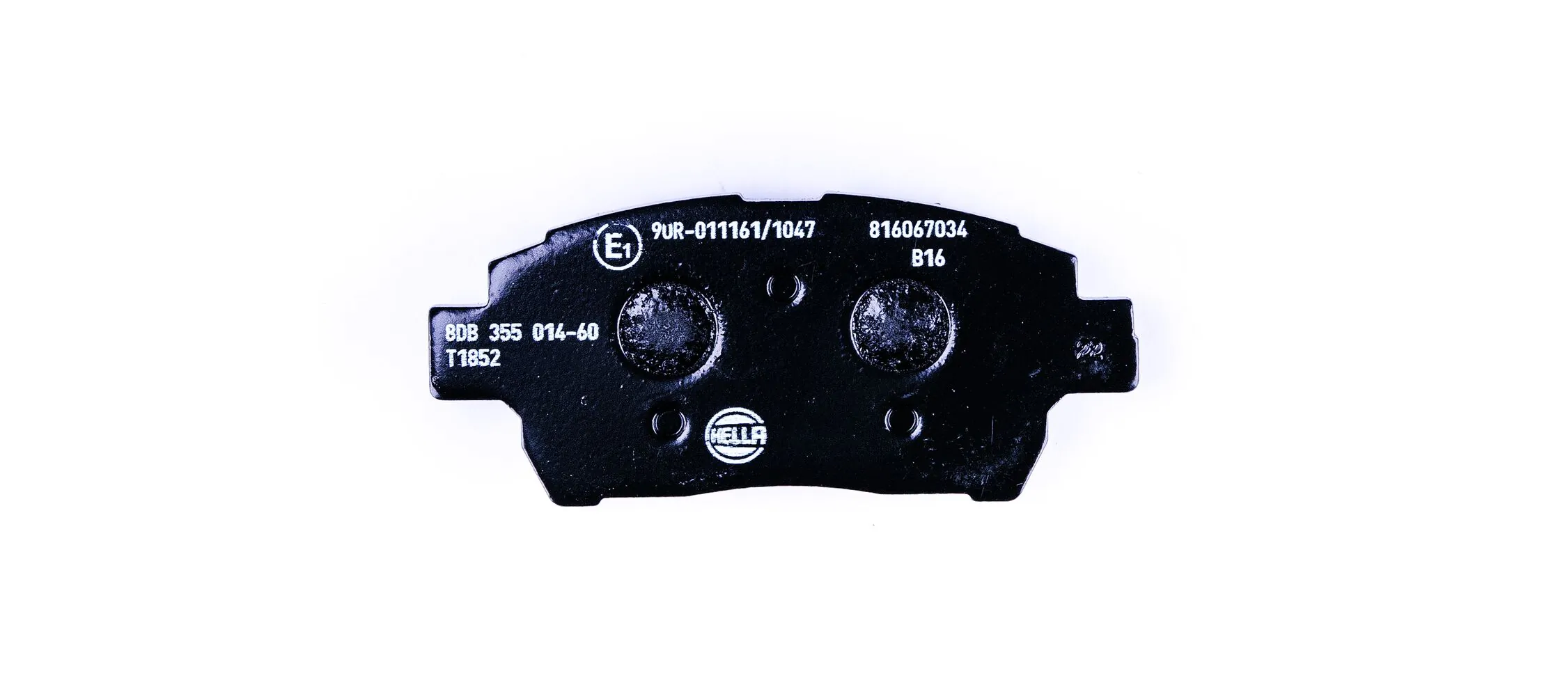 8DB355014601 HELLA Колодки передние