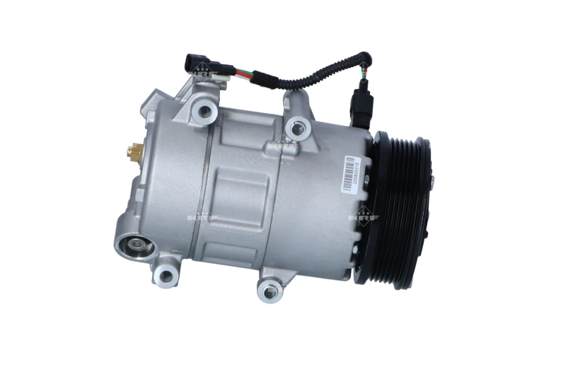 Compressor de aparelho de ar condicionado Ford Focus 3 CB8