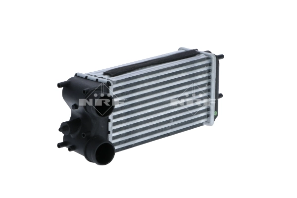 Интеркулер 30979 NRF