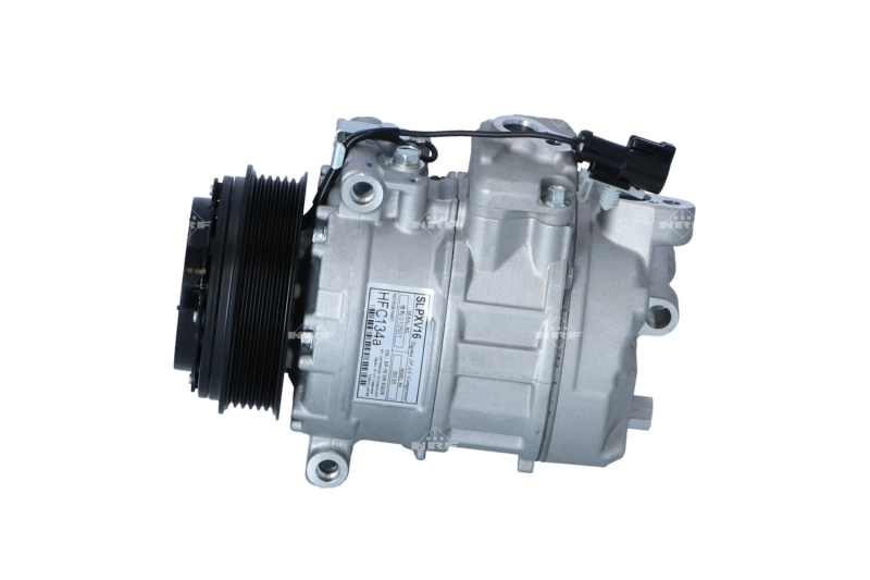 Компрессор кондиционера LR012798 Land Rover
