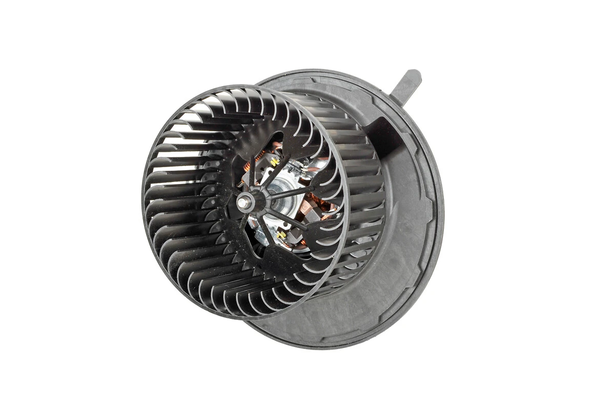 Мотор вентилятора печки (отопителя салона) VALEO 715052 цена, от 107.60 USD