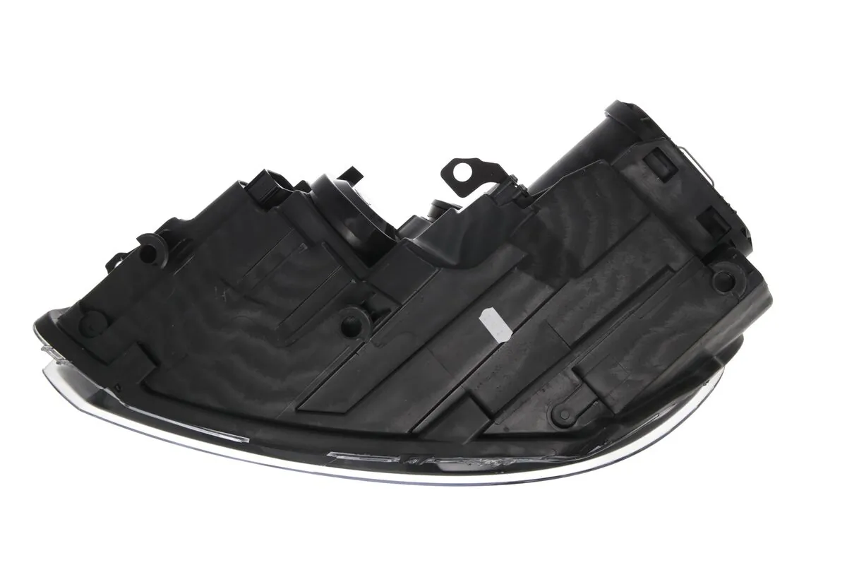 Фара передняя правая на Volkswagen Golf VI 5K1