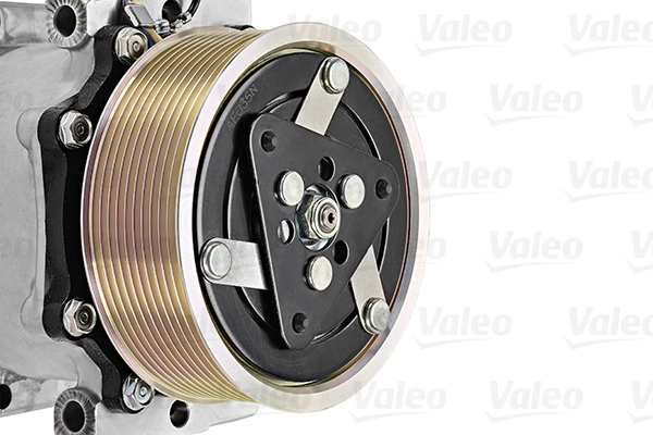 Купить 7420941036 Renault (RVI) Компрессор климатической установки