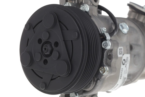 Компрессор системы кондиционирования General Motors 95511432 цена, от 337.79 USD