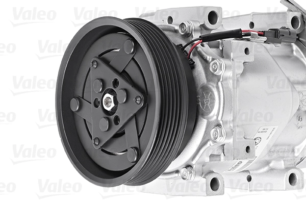 Компрессор системы кондиционирования VALEO 813939 цена, от 252.54 USD