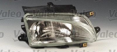 FP5560R2V VALEO Фара передняя правая