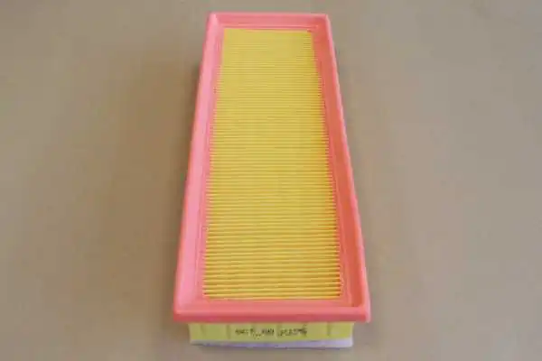  Воздушный фильтр Citroen C4 1