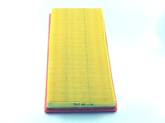 Воздушный фильтр двигателя на Volvo 340/360  343, 345