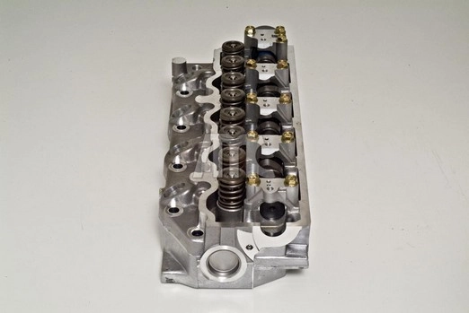 Головка блока цилиндров на Mitsubishi Pajero SPORT I K90