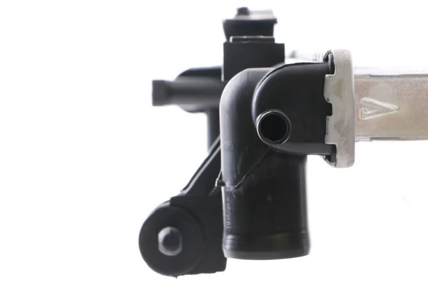 Радиатор охлаждения двигателя Mahle Original CR422000S цена, от 56.95 USD