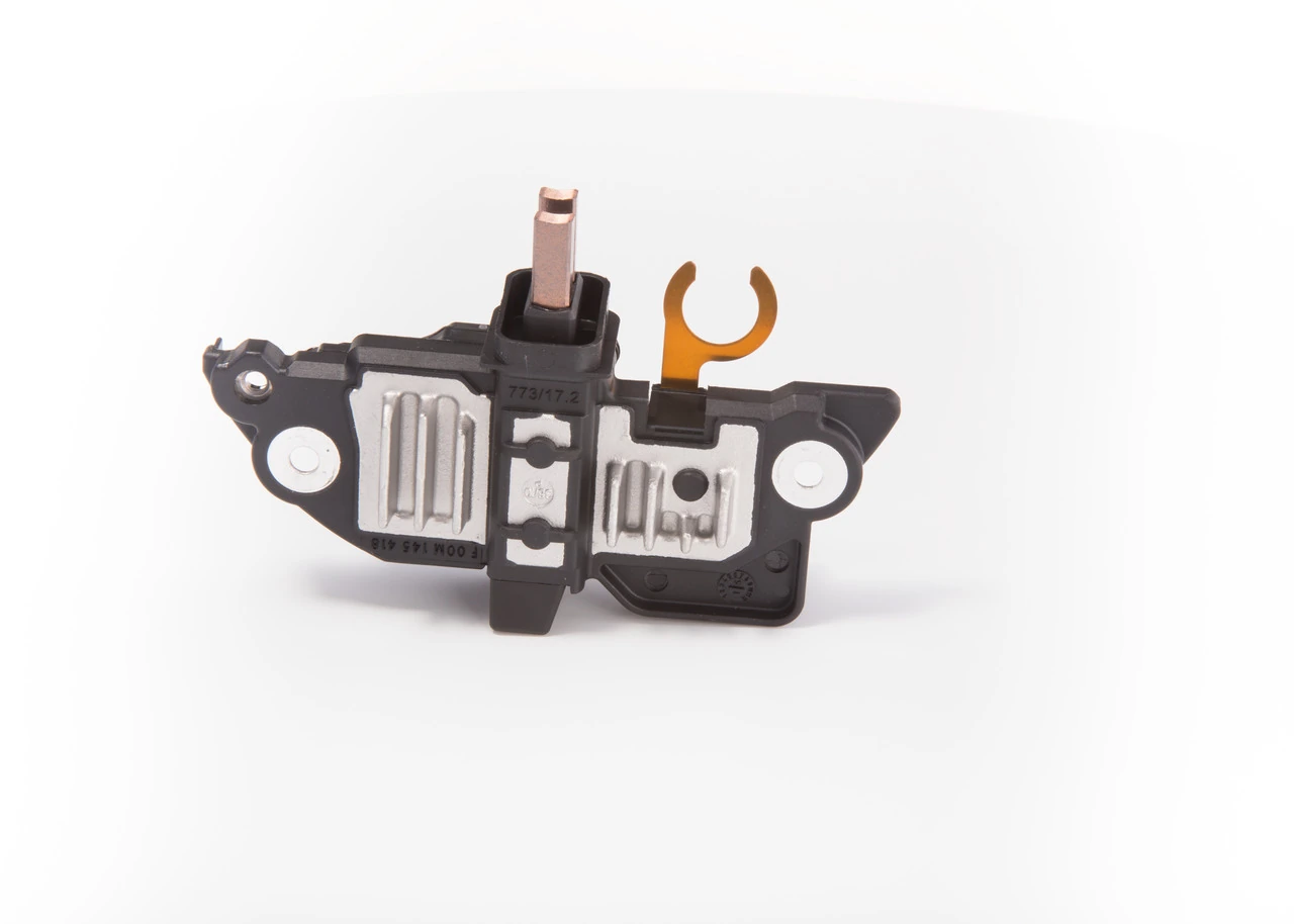 F00M144142 Bosch Реле-регулятор напряжения