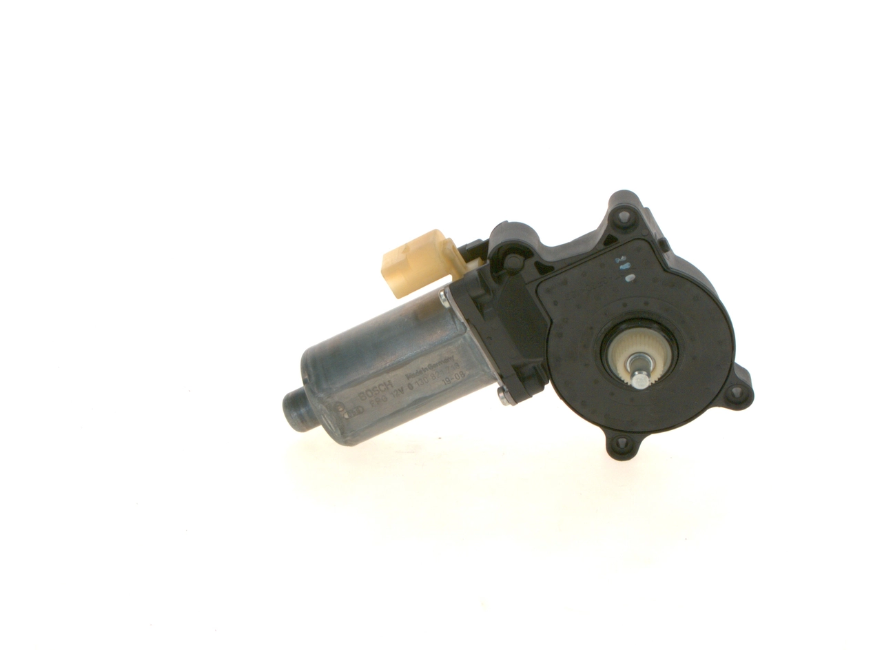 0130821716 Bosch Мотор стеклоподъемника двери передней, левой
